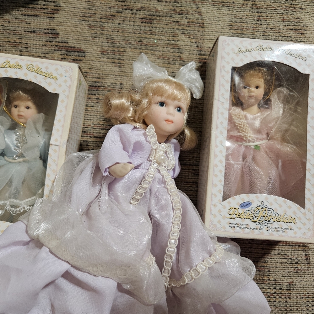 Vintage porcelain doll set